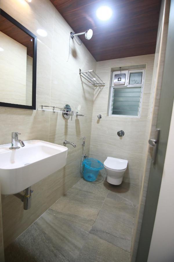 Hotel Royal Blooms Μπανγκαλόρ Εξωτερικό φωτογραφία
